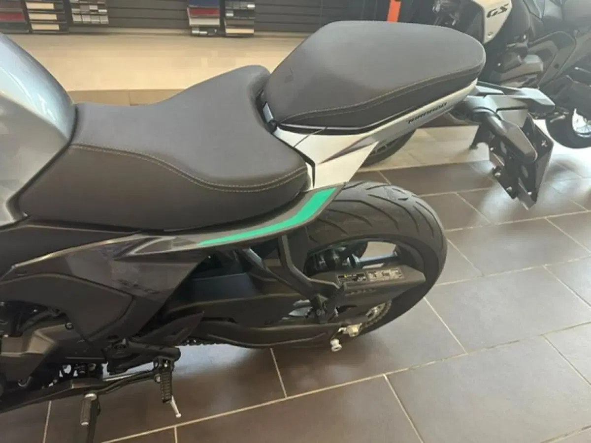 Benelli Tornado 550 (2025 - 26) (6)