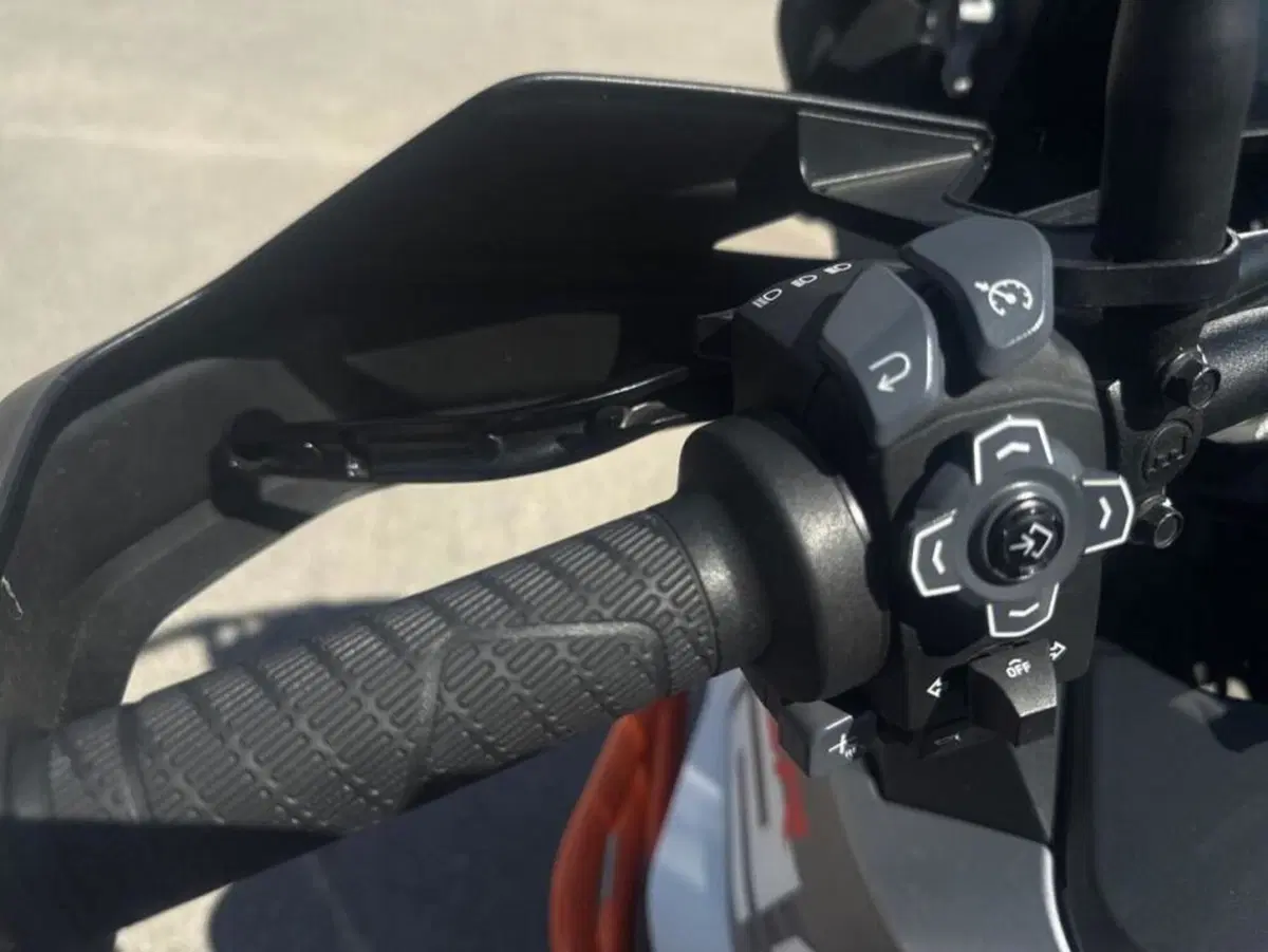 KTM 1290 Super Adventure S (2022 - 25) (9)