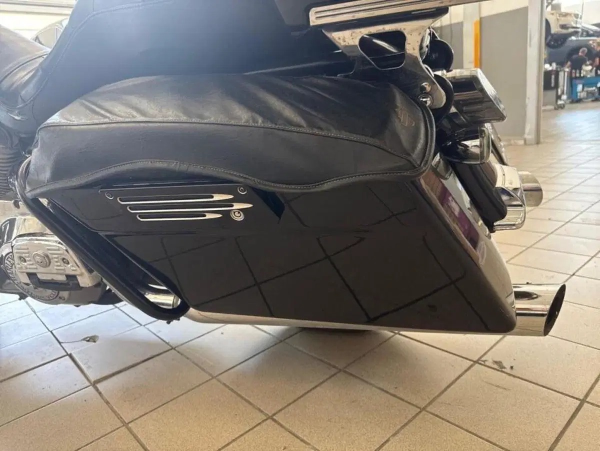 Harley-Davidson 1450 Electra Glide Standard (2002 - 09) - FLHTC (9)