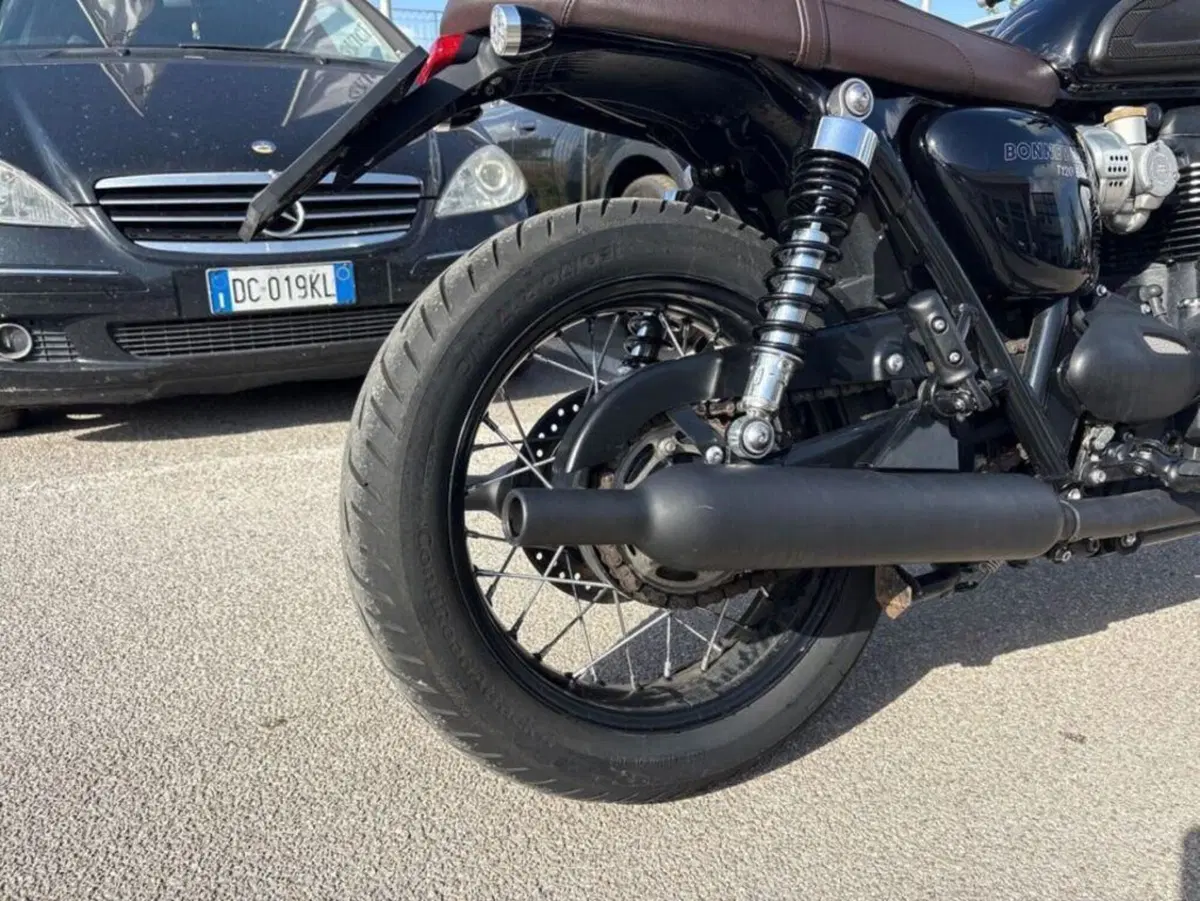 Triumph Bonneville T120 (2016 - 20) (9)
