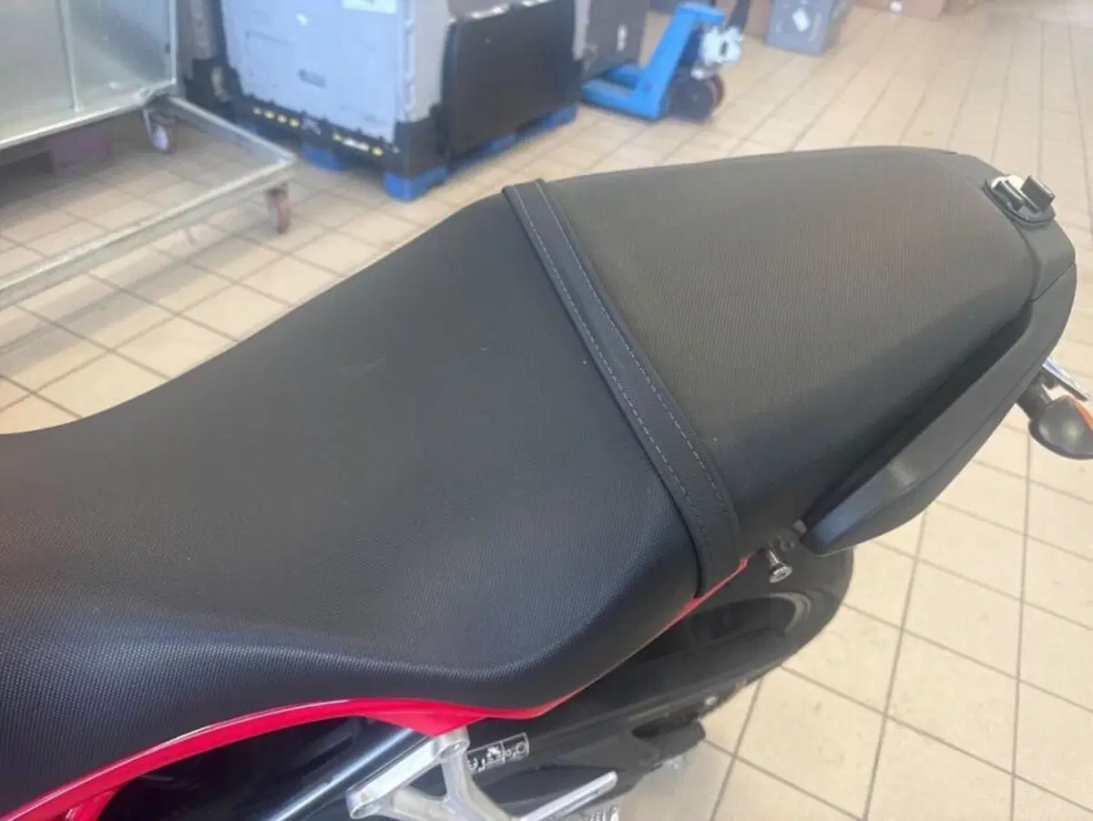 Honda CBR 650 F (2017 - 18) (4)