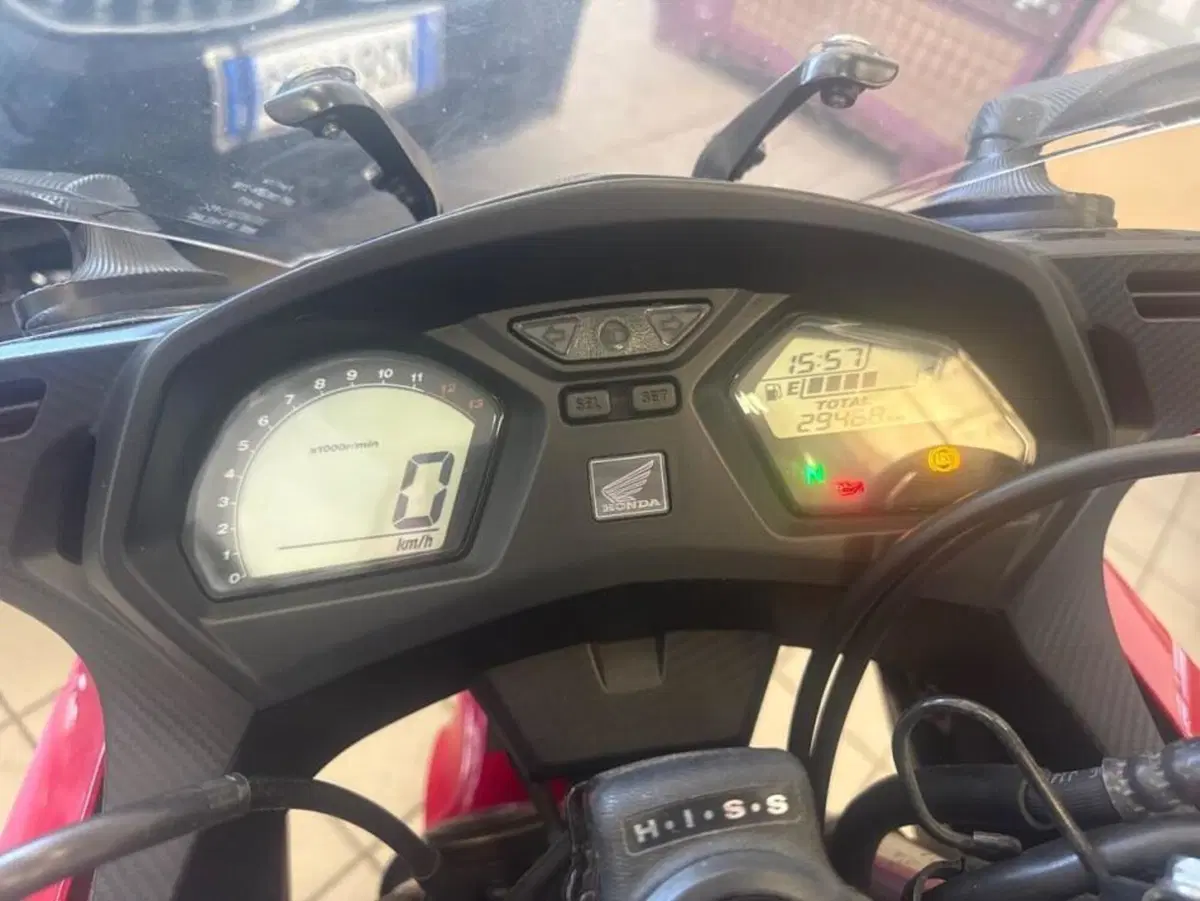 Honda CBR 650 F (2017 - 18) (5)