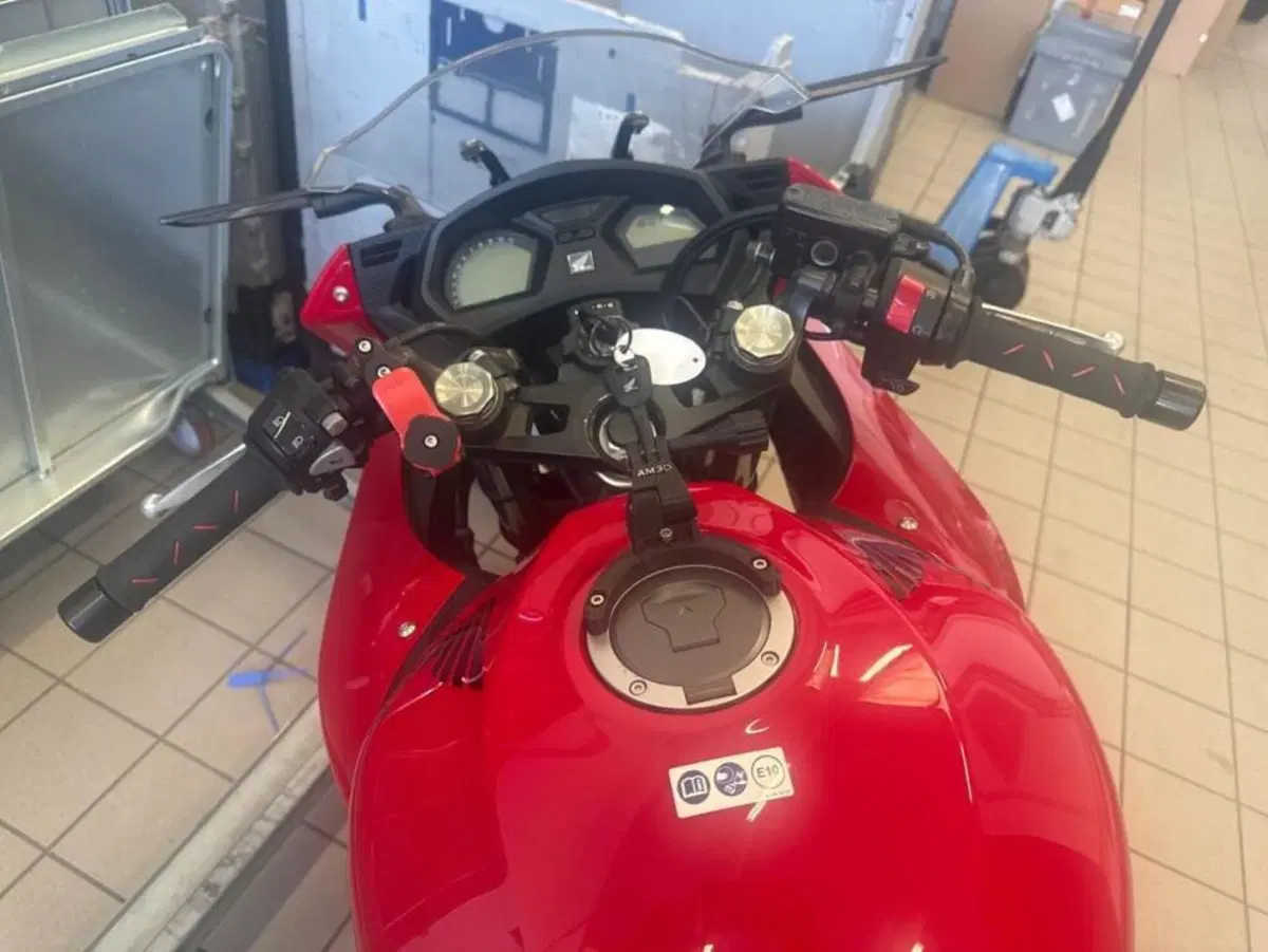 Honda CBR 650 F (2017 - 18) (6)