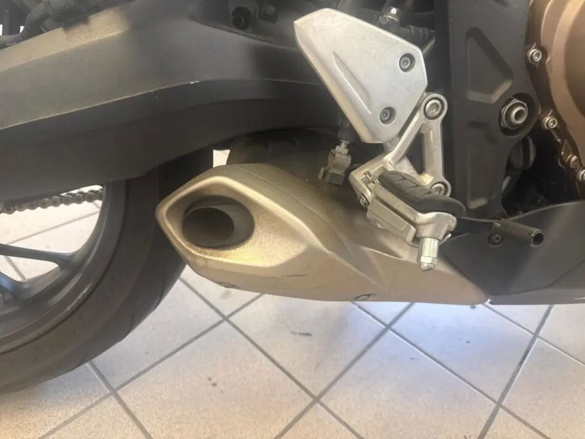 Honda CBR 650 F (2017 - 18) (9)