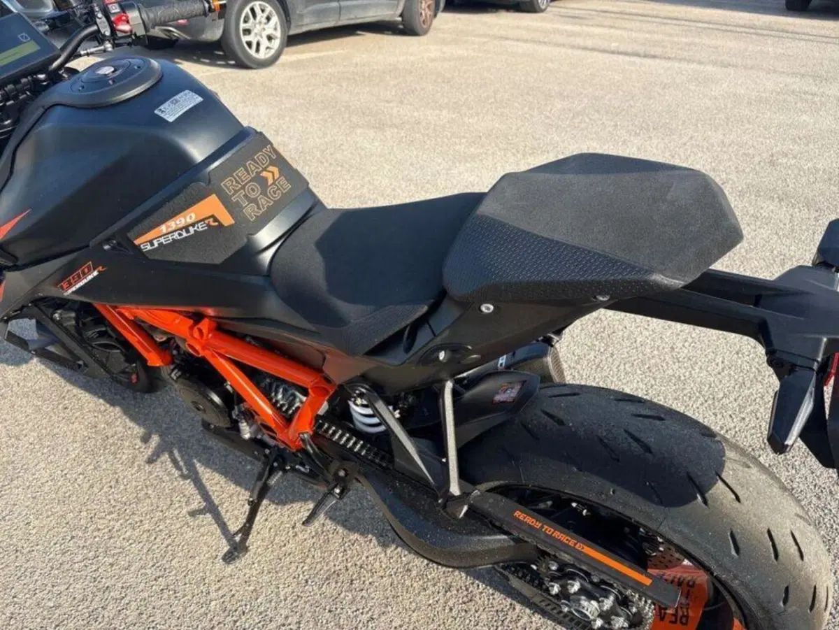 KTM 1390 Super Duke R EVO (2024 - 26) (4)