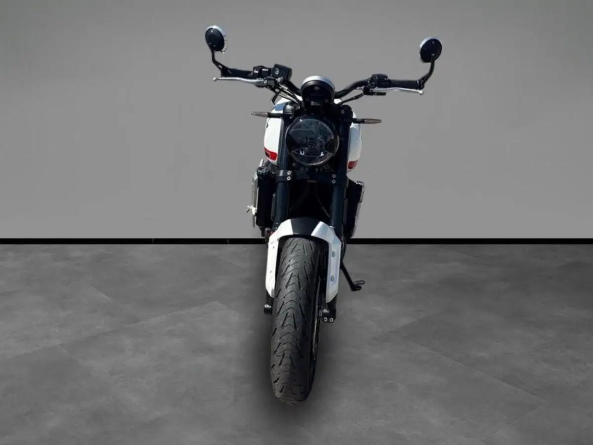 Triumph Trident 660 (2021 - 24) (3)