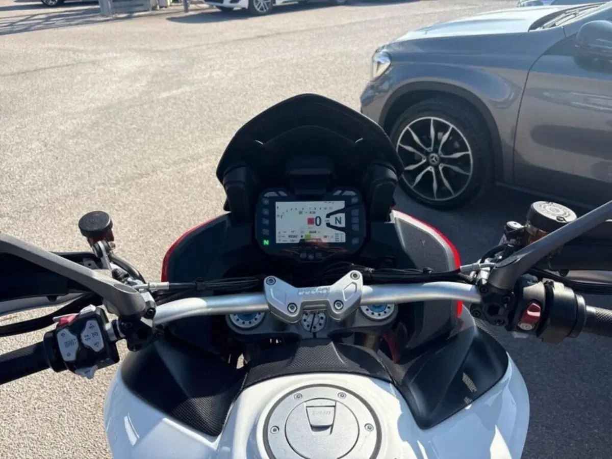 Ducati Multistrada 1260 Pikes Peak (2018 - 20) (6)