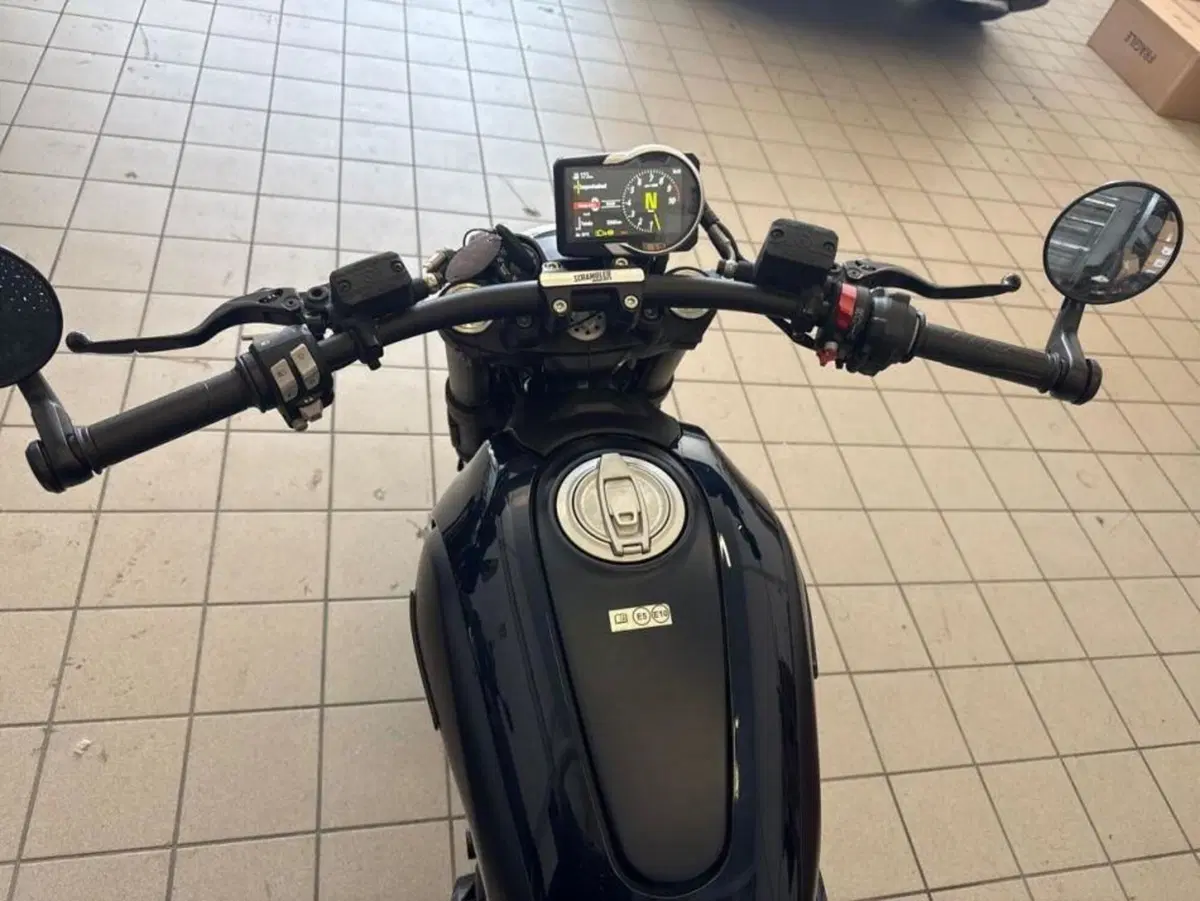 Ducati Scrambler 800 Nightshift (2023 - 24) (6)