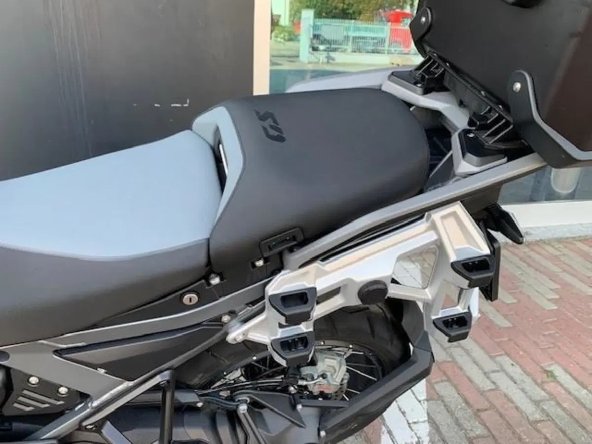 Bmw R 1300 GS Adventure (2025 - 26) (7)