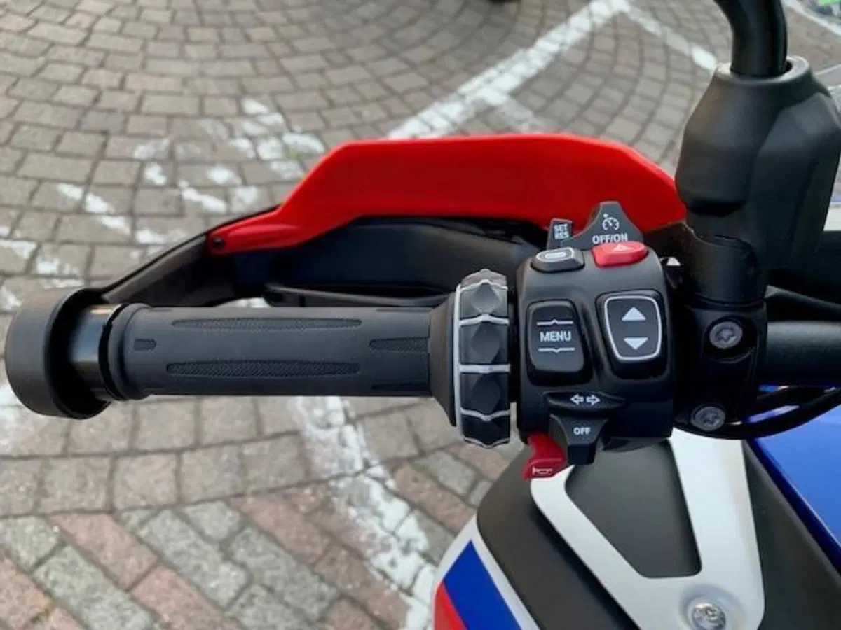 Bmw R 1300 GS Adventure (2025 - 26) (14)