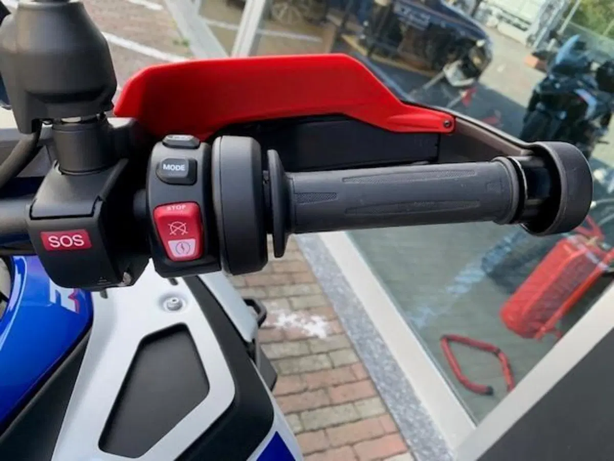 Bmw R 1300 GS Adventure (2025 - 26) (15)