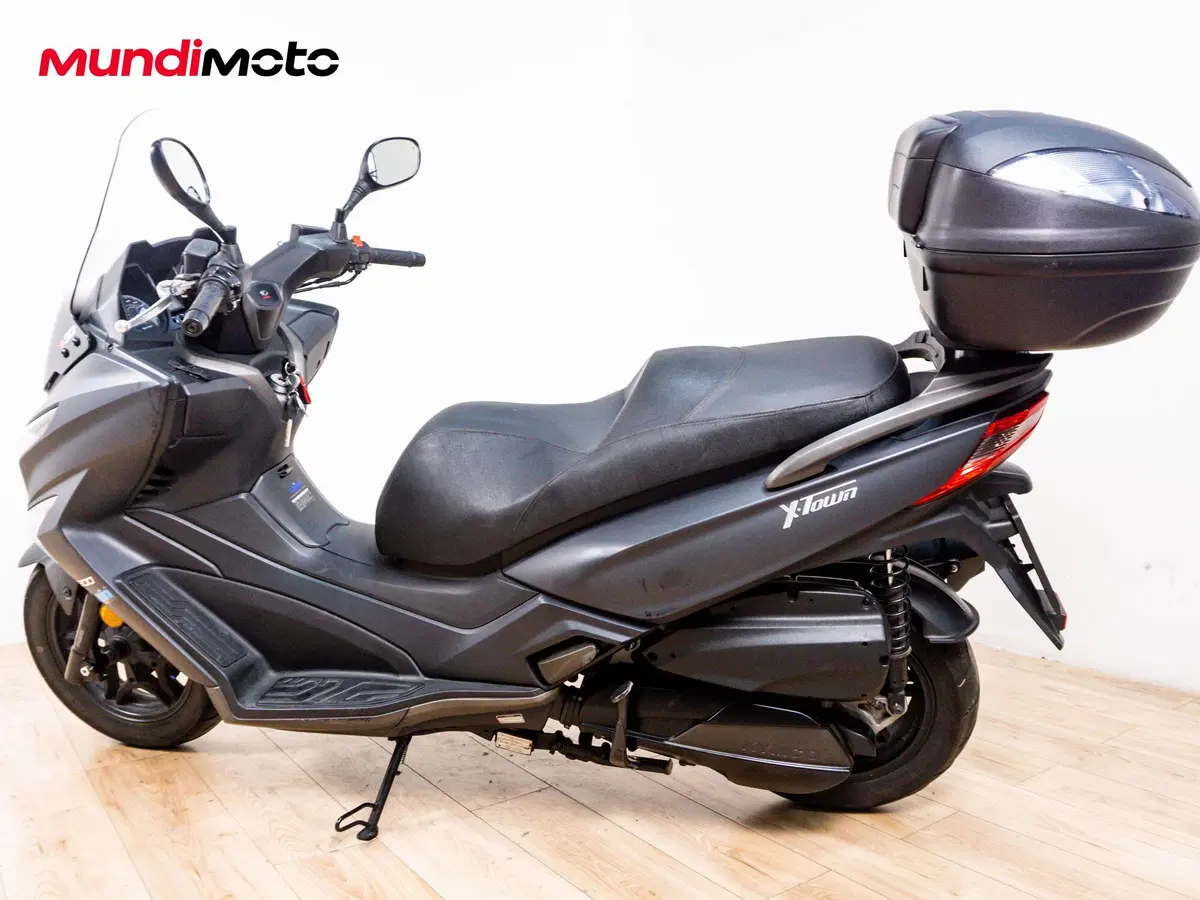 Kymco X-Town 300i (2021 - 24) (7)