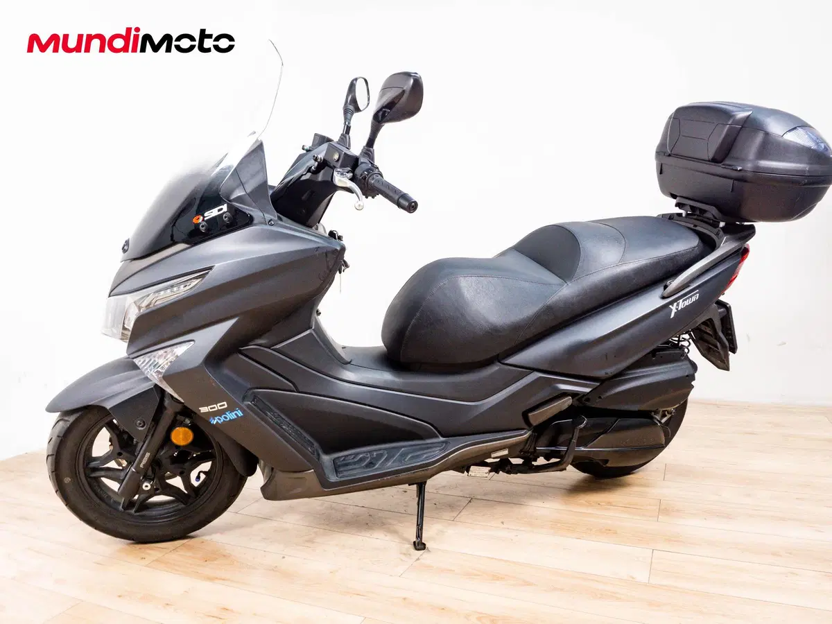 Kymco X-Town 300i (2021 - 24) (8)