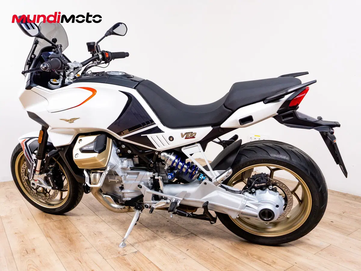 Moto Guzzi V100 Mandello (2022 - 24) (7)