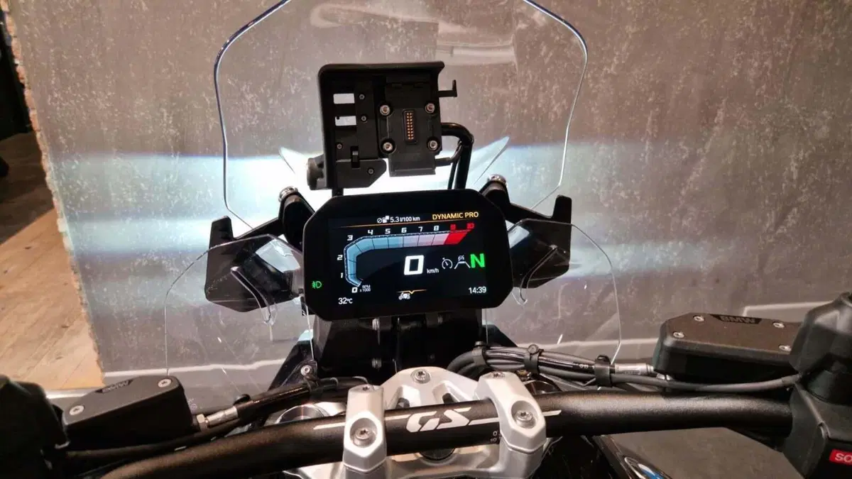 Bmw R 1300 GS Triple Black (2023 - 26) (12)