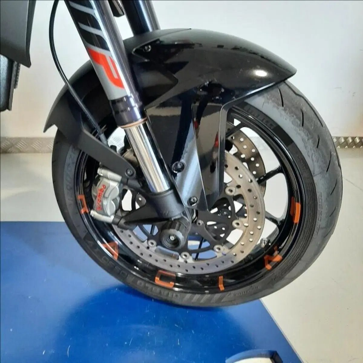 KTM 1290 Super Duke R ABS (2017 - 18) (3)