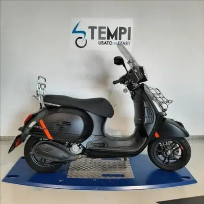 Vespa GTS 300 Super (2023 - 24) usata