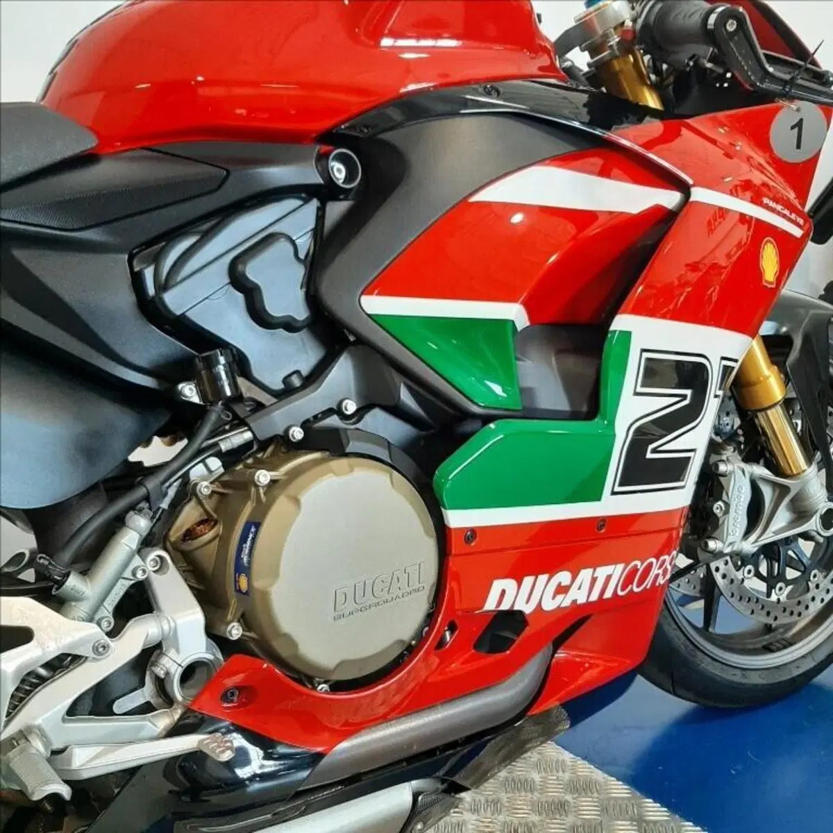 Ducati Panigale V2 Bayliss 1st Championship 20th Anniversary (2021 - 24) (12)