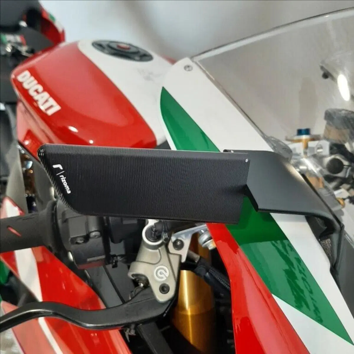 Ducati Panigale V2 Bayliss 1st Championship 20th Anniversary (2021 - 24) (20)
