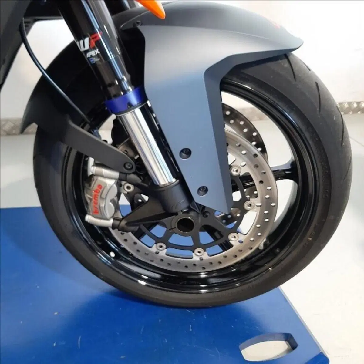 KTM 1290 Super Duke GT (2022 - 25) (3)