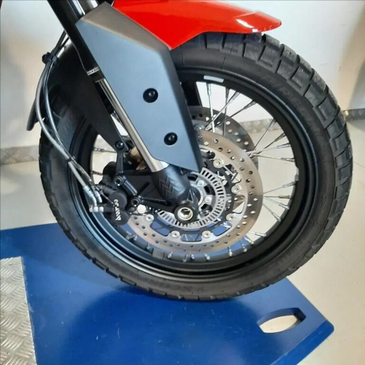 Moto Morini X-Cape 650 (2021 - 26) (3)