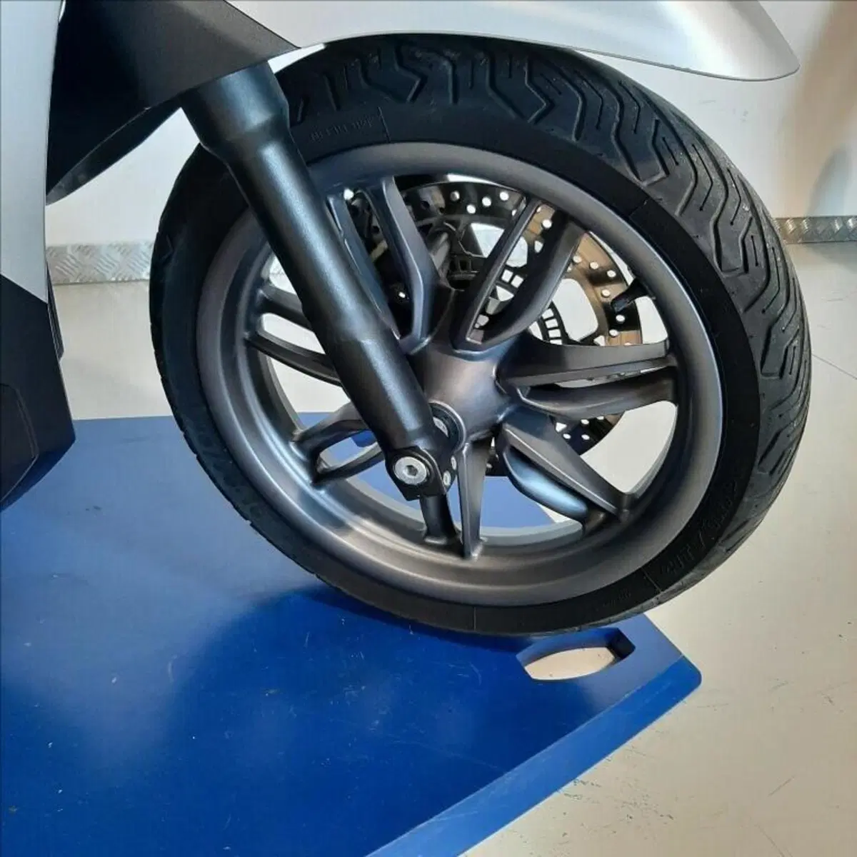 Piaggio Beverly 300 S ABS-ASR (2021 - 25) (3)