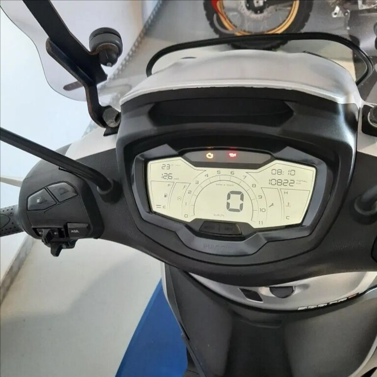 Piaggio Beverly 300 S ABS-ASR (2021 - 25) (12)