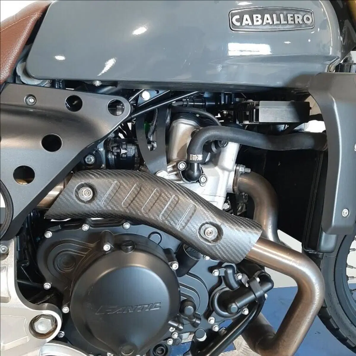 Fantic Motor Caballero 500 Scrambler Deluxe (2021 - 23) (10)