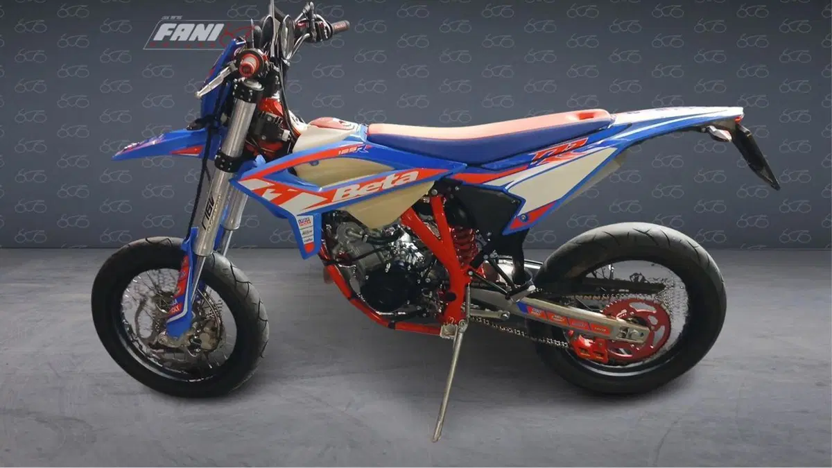 Betamotor RR 125 4T Motard R (2023 - 24) (2)