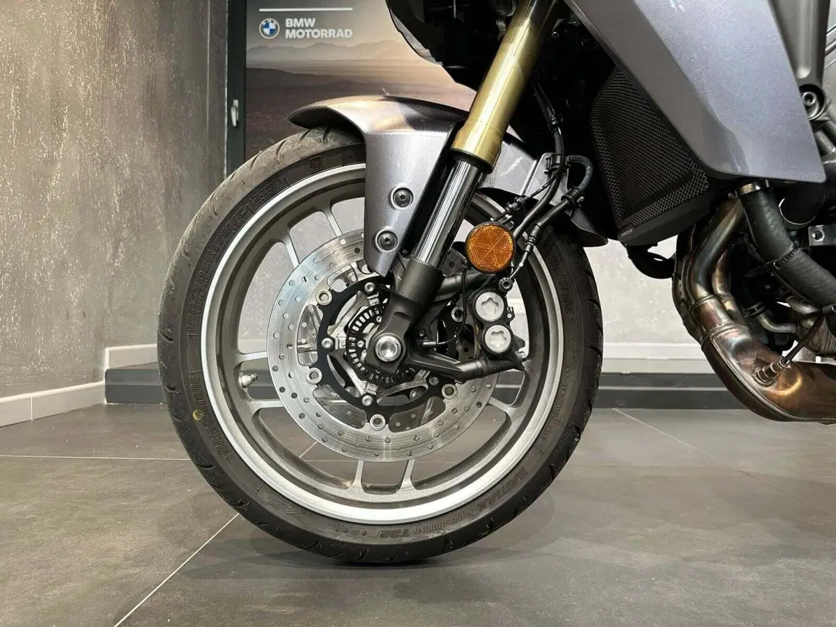 Yamaha Tracer 9 GT+ Y-AMT (2025 - 26) (18)