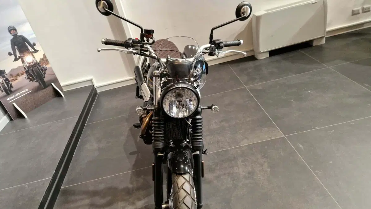 Triumph Scrambler 900 Icon Edition (2025 - 26) (4)