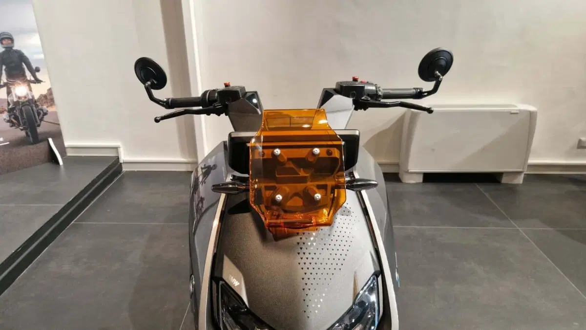 Bmw CE 04 (2021 - 25) (4)