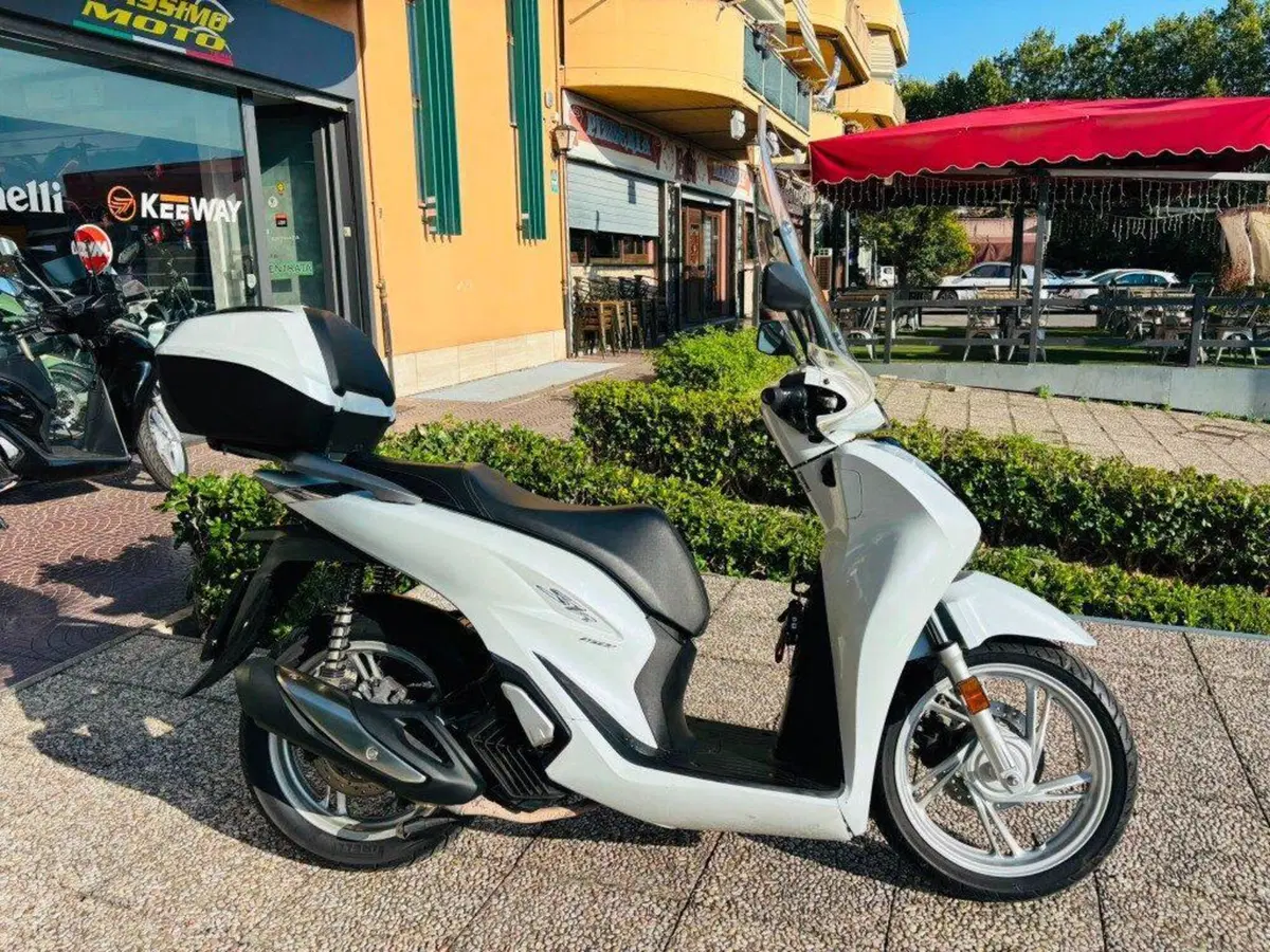 Honda SH 150i (2020 - 23) (3)