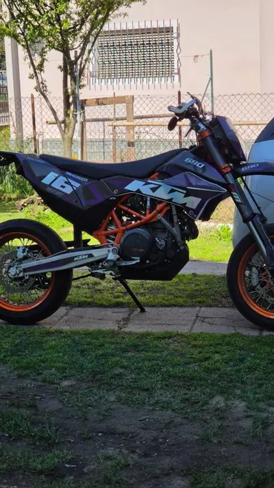 KTM 690 Supermoto usata