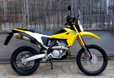 Suzuki DR-Z4S (2025 - 26) usata