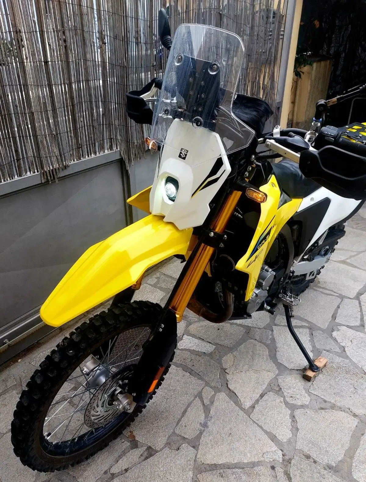 Suzuki DR-Z4S (2025 - 26) (6)