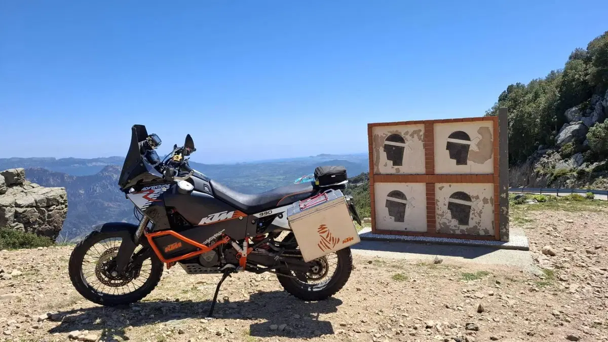 KTM 990 Adventure R (2009 - 11) (2)