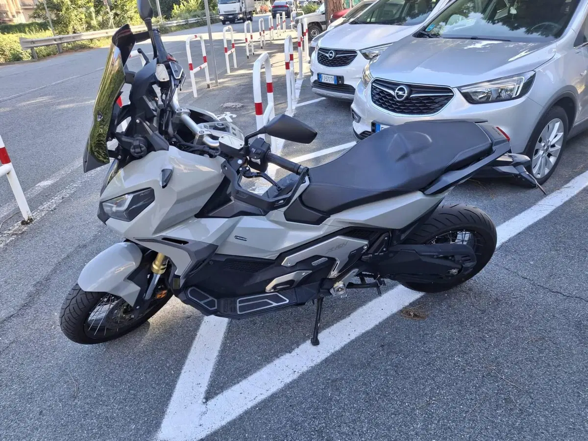 Honda X-ADV 750 DCT (2021 - 24) (2)