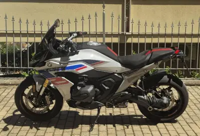 Bmw R 1300 RS (2026) usata