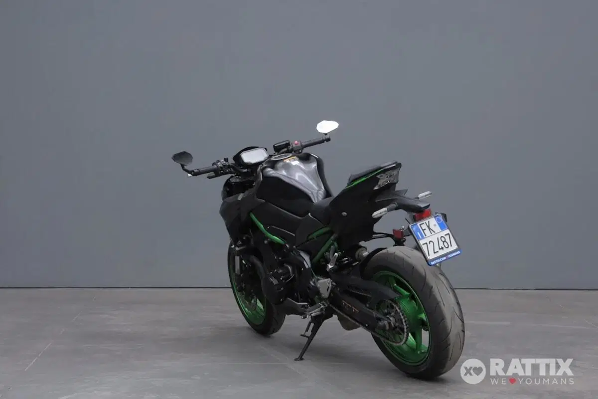 Kawasaki Z 900 (2021 - 24) (5)