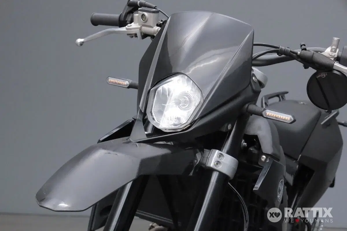 FB Mondial SMX 125 Motard (2021 - 24) (6)