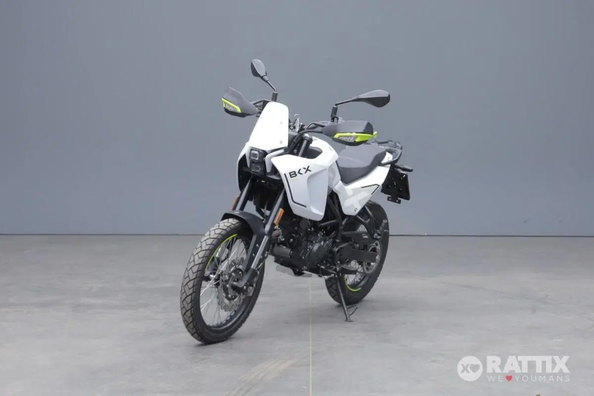 Benelli BKX 125 (2026) (2)
