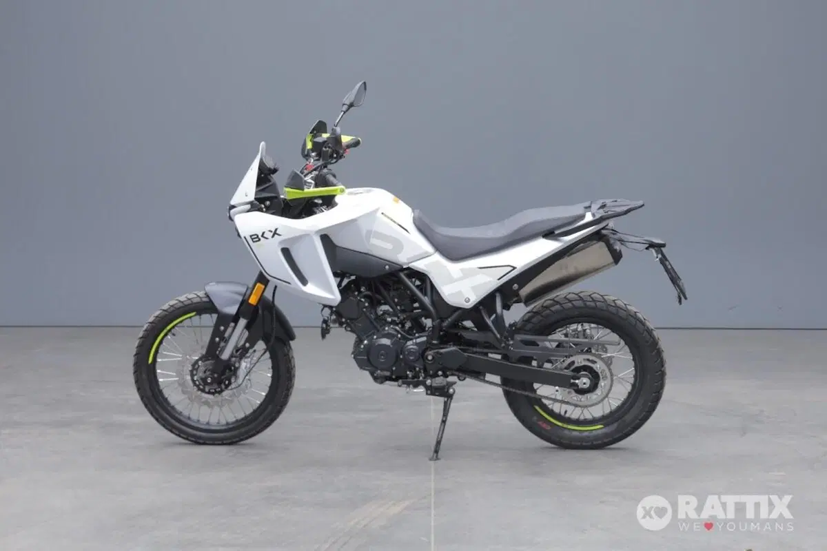 Benelli BKX 125 (2026) (3)