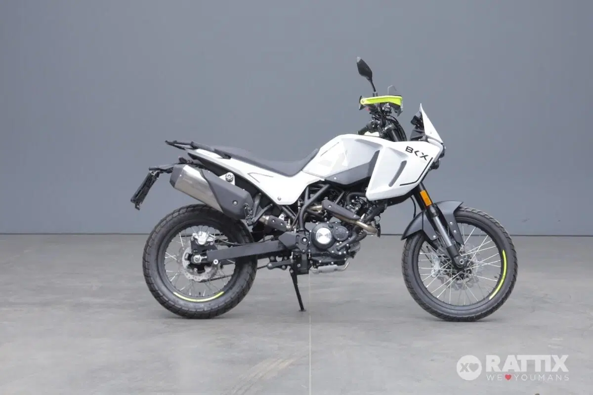 Benelli BKX 125 (2026) (4)