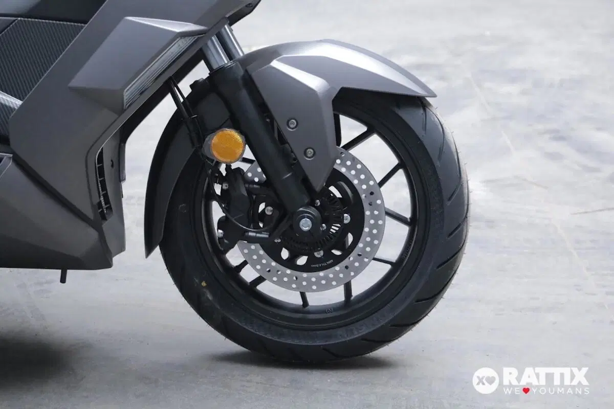 Wottan Motor GT2 300 (2025 - 26) (9)