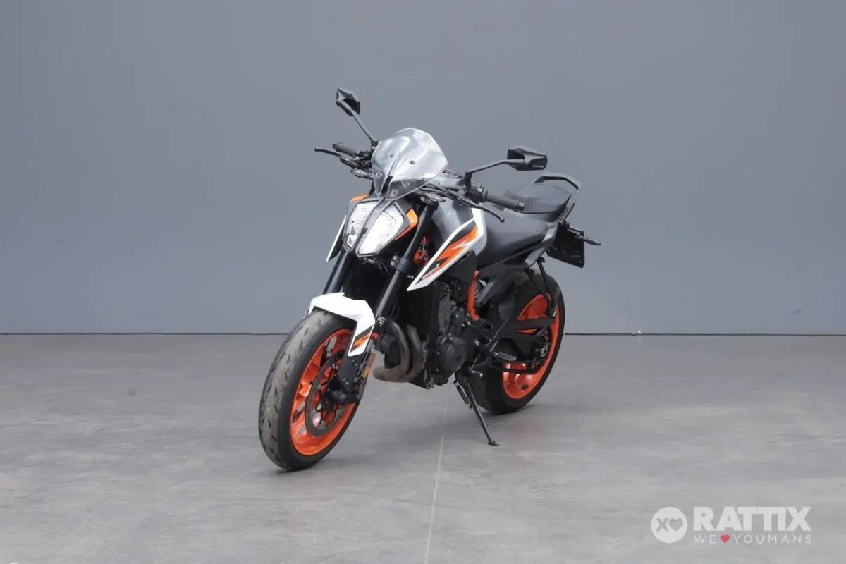 KTM 890 Duke R (2021) (2)