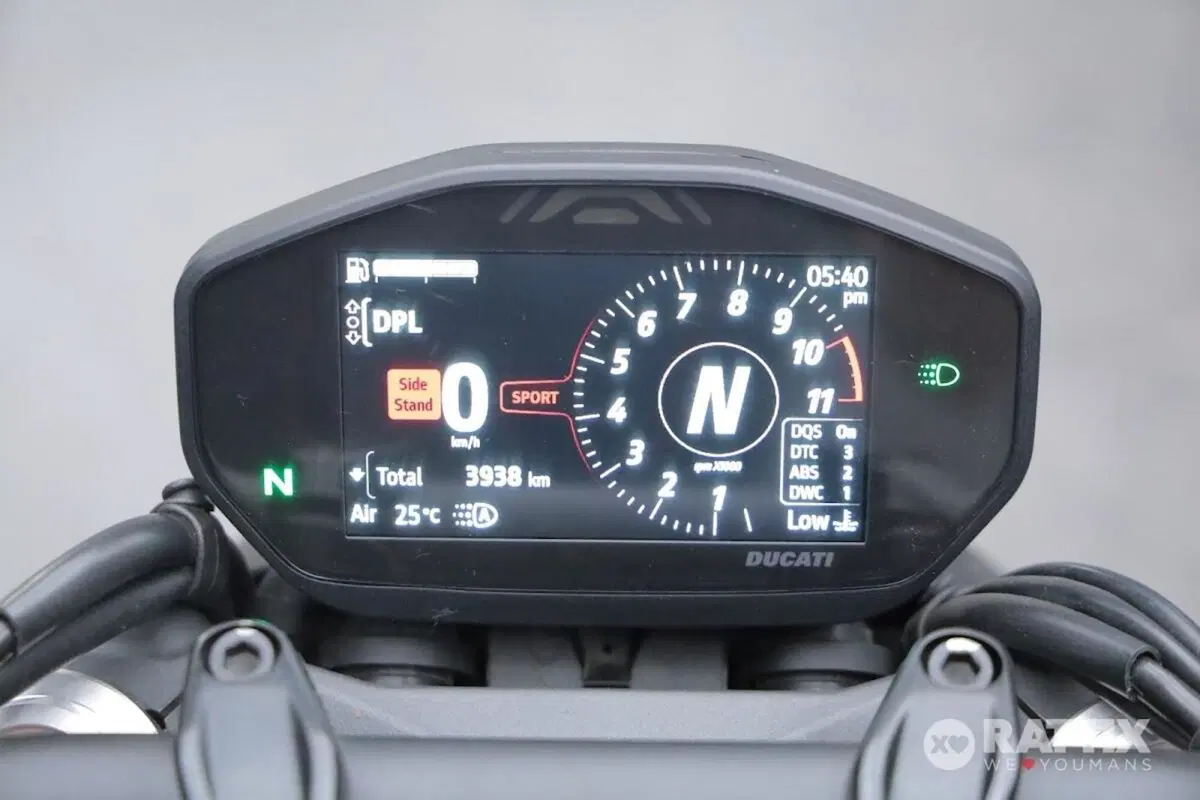 Ducati Monster 937 (2021 - 25) (13)