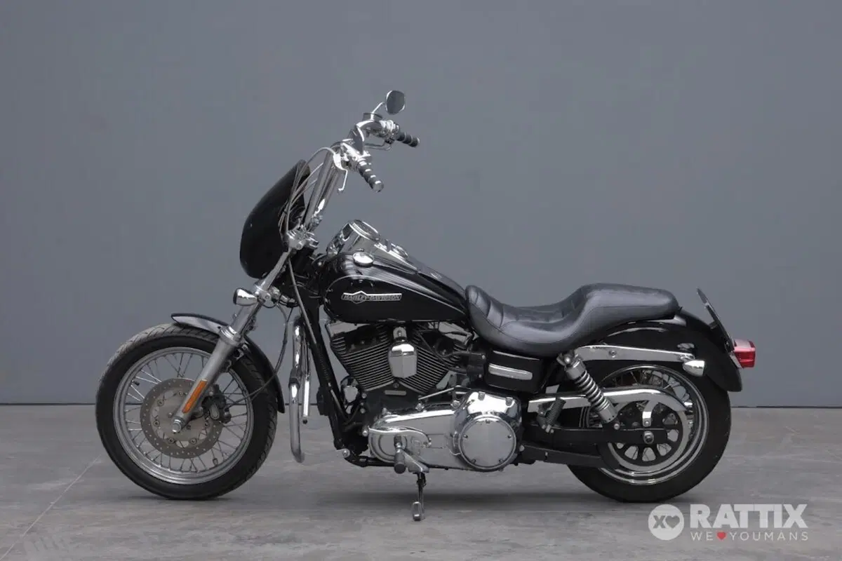 Harley-Davidson 1584 Super Glide Custom (2008 - 13) - FXDC (4)