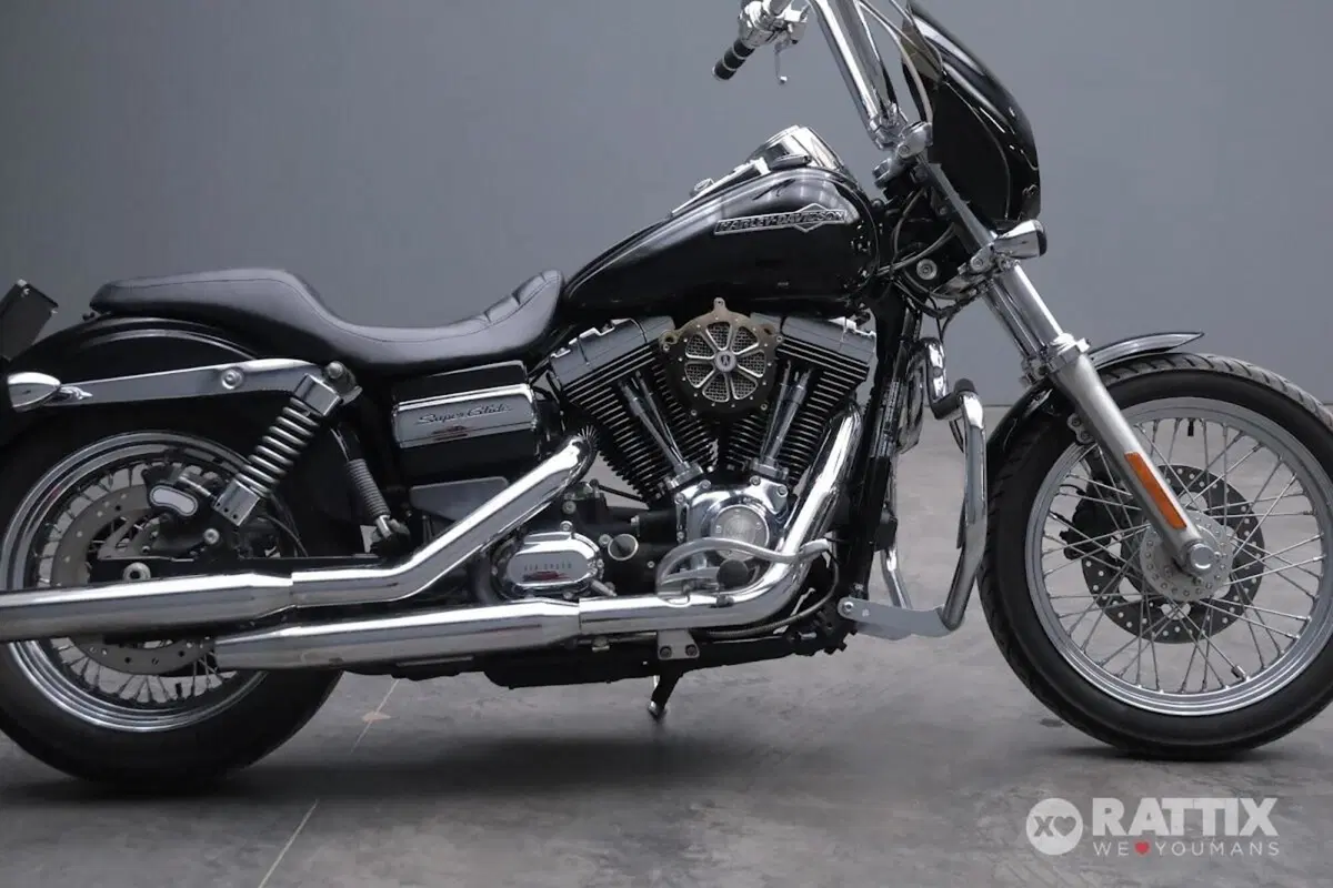 Harley-Davidson 1584 Super Glide Custom (2008 - 13) - FXDC (8)