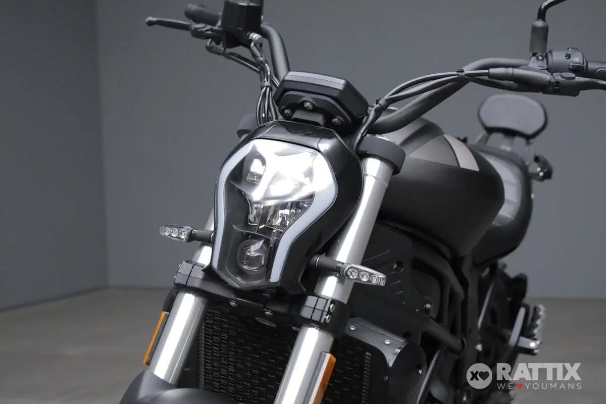 Benelli 502 C (2021 - 25) (6)